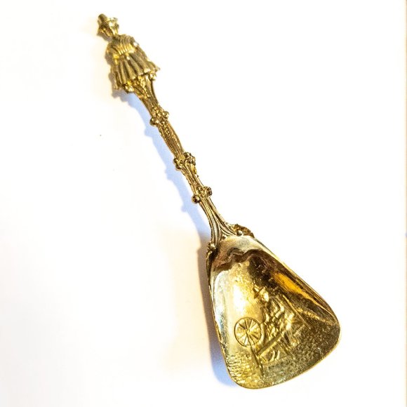 Welsh Collectors Spoon Brass Lady Spinning Wheel Vintage Wales Souvenir 1980s - Picture 1 of 2